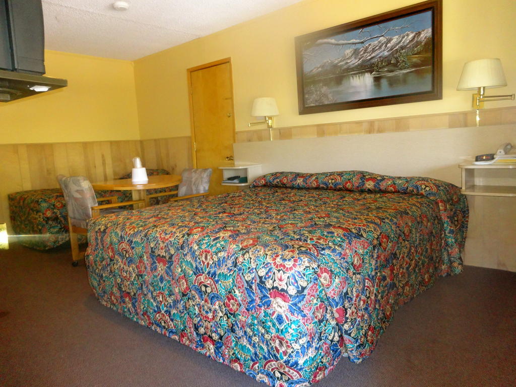 Boulder Lodge June Lake Habitación foto