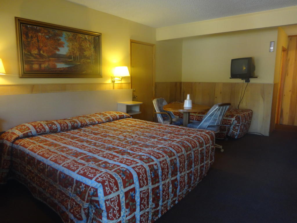 Boulder Lodge June Lake Habitación foto